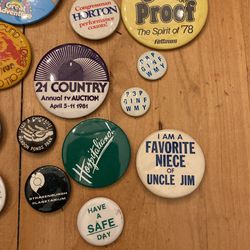 Vintage Pins 復古別針 - Shop GoYoung Vintage Badges & Pins - Pinkoi