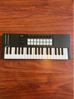 Novation Launchkey 37 MIDI Keyboard Controller