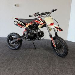 Brand New 125cc Dirt Bike - Fully Assembled-CA Approved– NO Hidden Fees! Skip Used & Online Hassles, Best Deal in Sacramento! Coolster – XR125 Pitbike