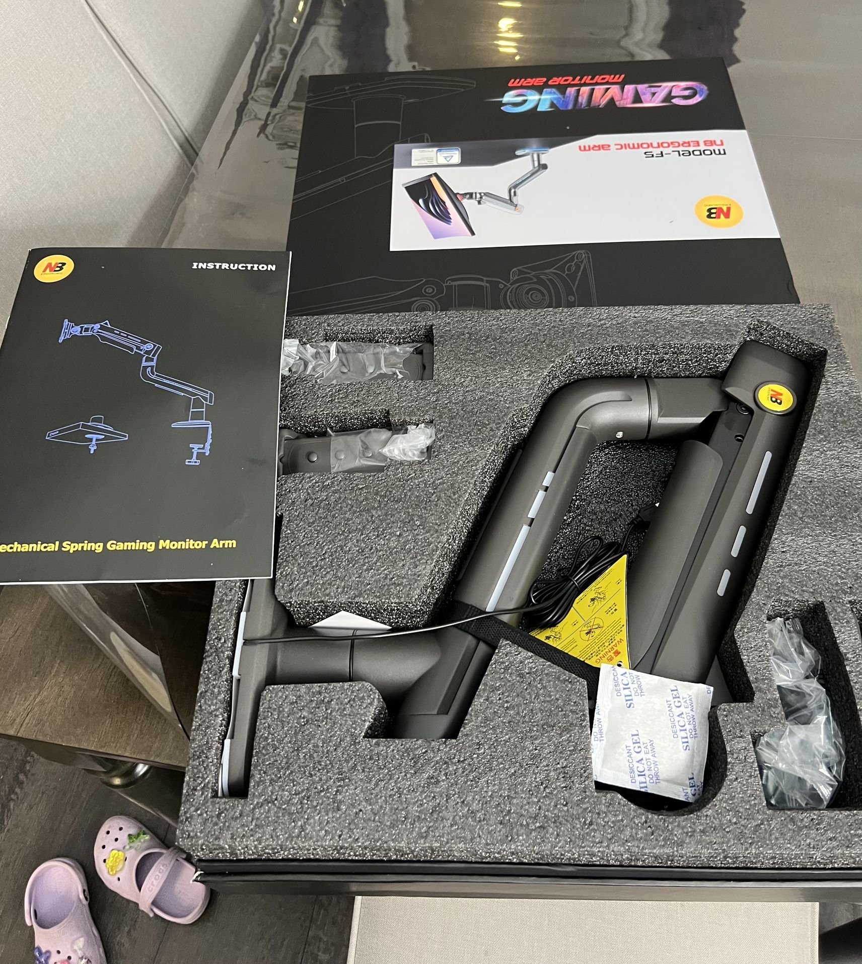 NB Gaming Monitor Arm