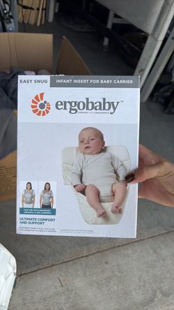 Ergo baby carrier and insert