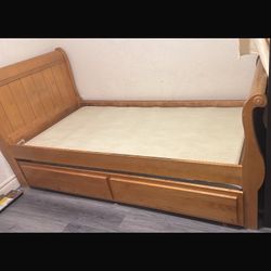 twin trundle ! $150 delivery 🚚 included!