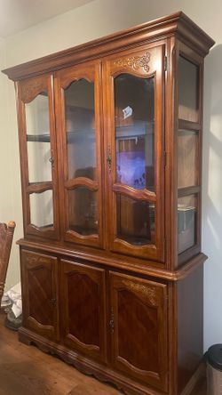 CHINA HUTCH
