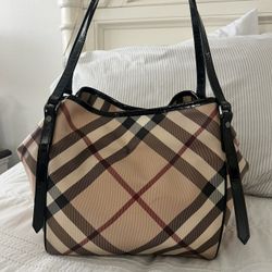 Burberry Large Tote Bag 🎄🎅🏼