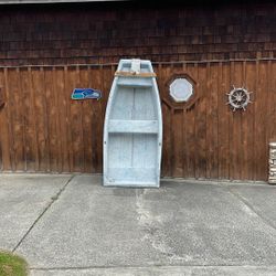 8’ Livingston Boat