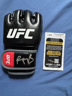 Paddy Pimblett Signed Glove With JSA authentication 