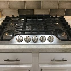 Stainless Steel Kitchen Appliances $280