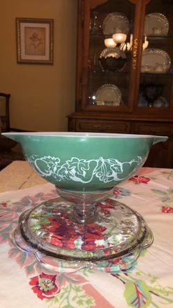 Pyrex 1960 PROMO, Fruit Salad / Baby~Cinderella Bowl 4 qt. #444. RARE Find.
