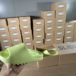 Adidas Yeezy Slides “Glow Green” Size 13