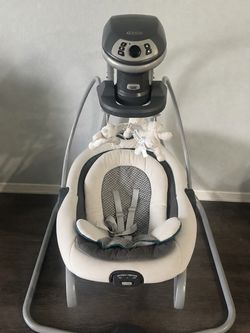 Graco Baby Swing with Soothing Vibration