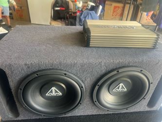 Addictive audio 10s , Hifonics 1200  watt $280 obo