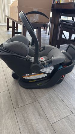 UPPAbaby ARIA Infant Car Seat