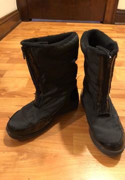 Black Snow boots (Size 2) Girls