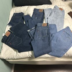 Levi Jeans/Shorts