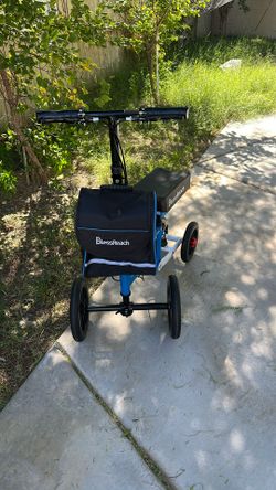 Bless reach Blue Scooter 