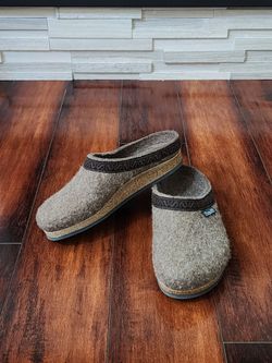 Stegmann Wool Felt Clogs Gray Brown Patterned Trim Size 6
