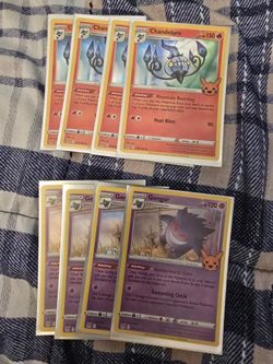 40 holographic Halloween Special pokemon cards