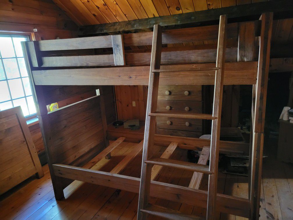 Solid Wood Twin Bunk Beds