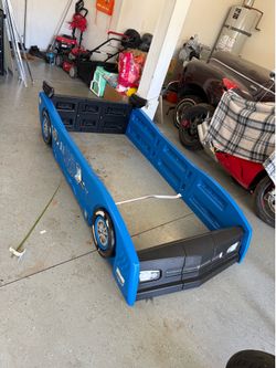 Twin Race Car Bed