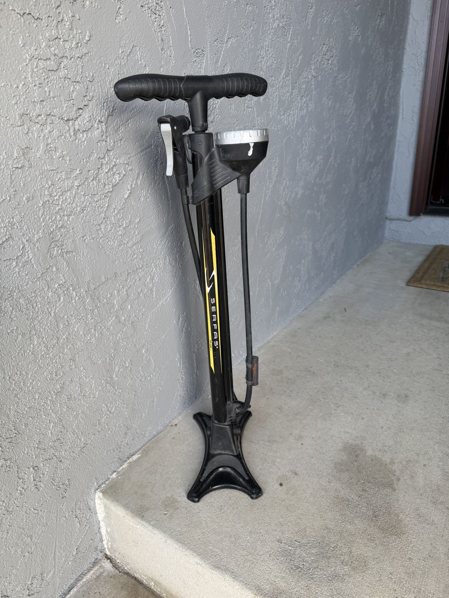 Serfas 26 Inch Used Bike Pump