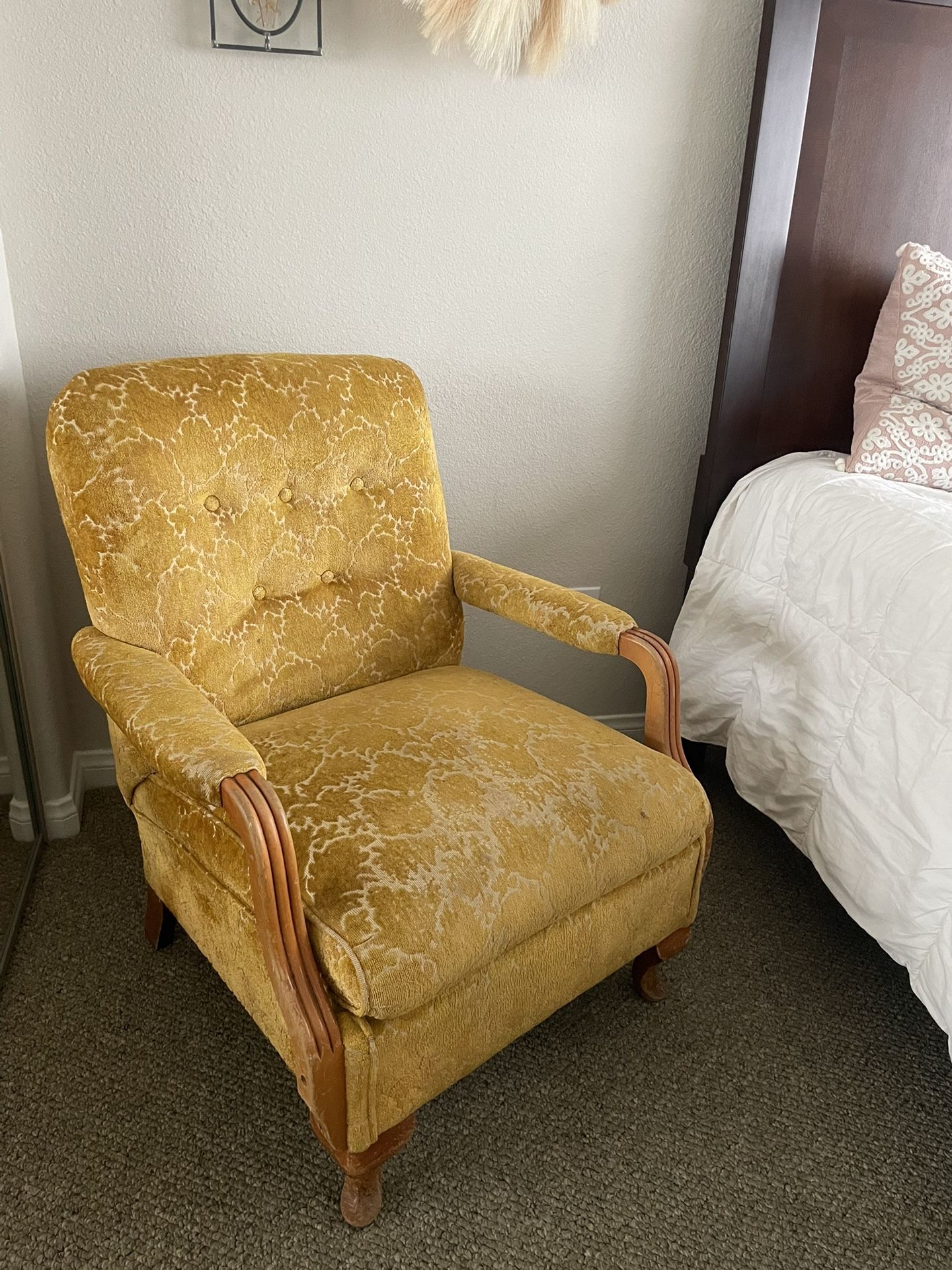 Antique Vintage Fabric Yellow Patterned Chair Golden Gold Farmhouse Cozy Home Decor Rocker