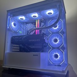 New White Gaming Pc 5070 Ti/Ryzen 5 9600x/32gb/1tb
