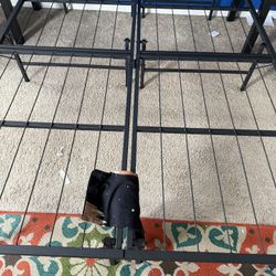 Steel Bed Frame With Queen Mattress 