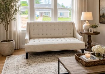 High-End Tufted Wingback Accent Settee Sofa – Excellent Condition