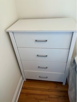 Modern white bedroom set for sale — 4-drawer dresser + matching nightstand