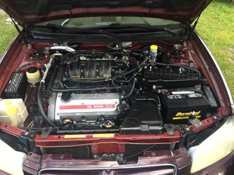 Nissan Maxima 2000 great condition mileage 173