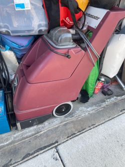 Carpet cleaner