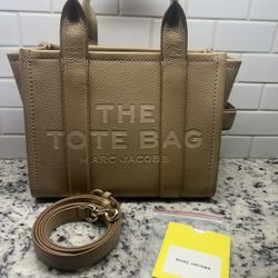 marc jacobs’s the tote bag