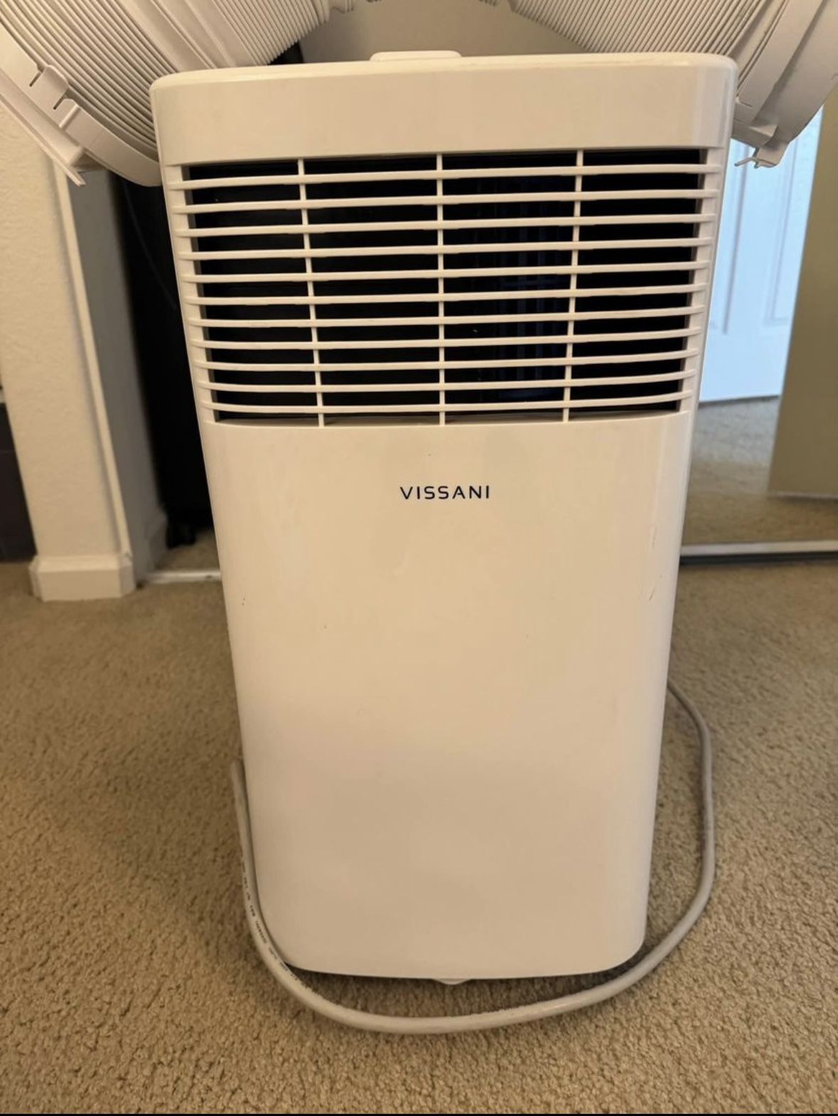 Vissani 8500 BTU Mobile type Air Conditioner