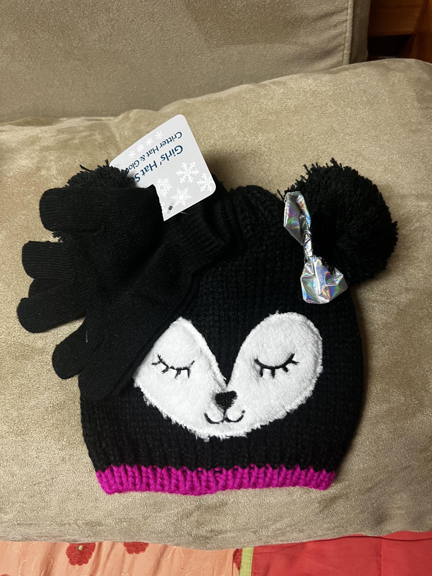 Girls NWT Hat Set