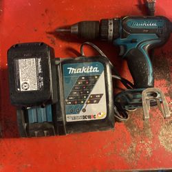 Mikita Drill With Battery And Charger 