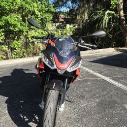 2023 Aprilia Tuono 660 Factory 