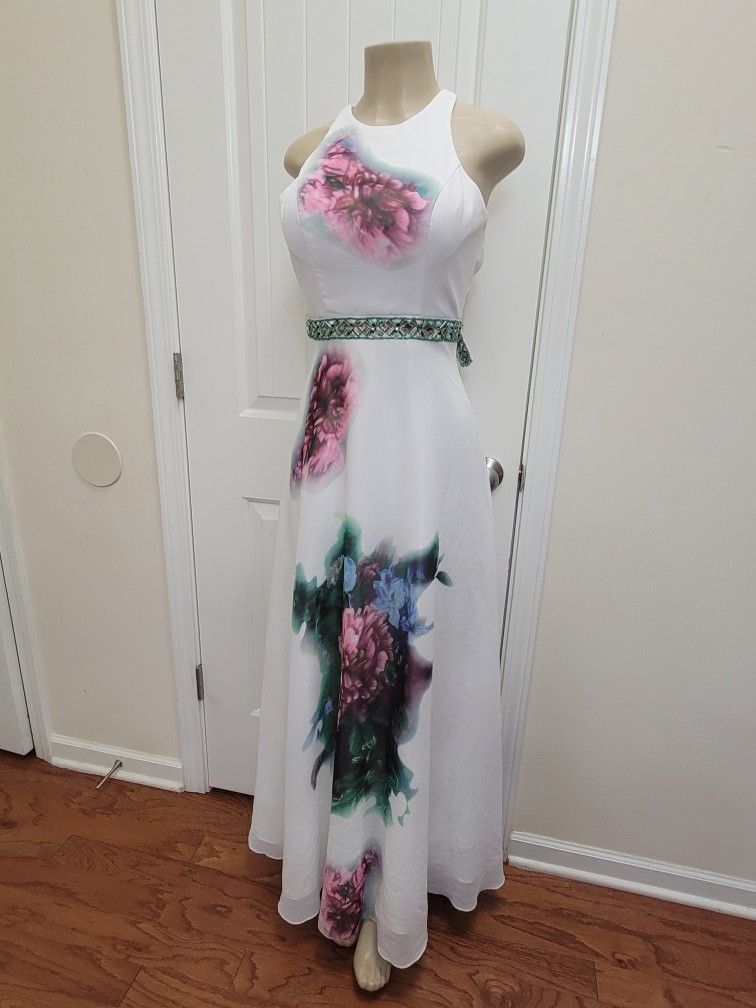 BEAUTIFUL LONG DRESS