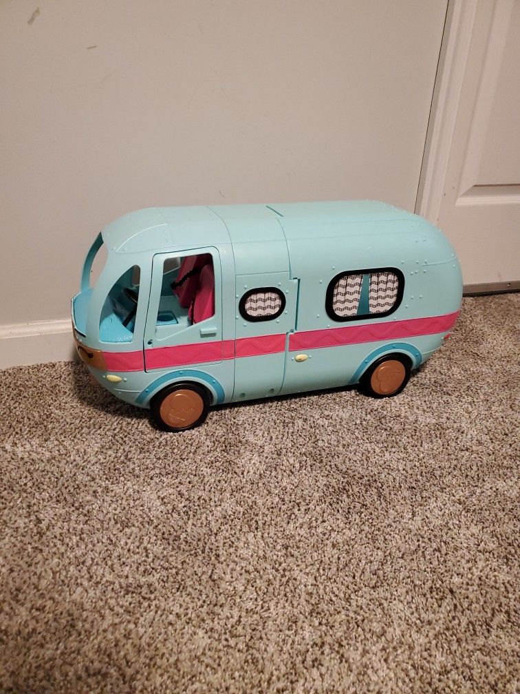 Lol Camper Van