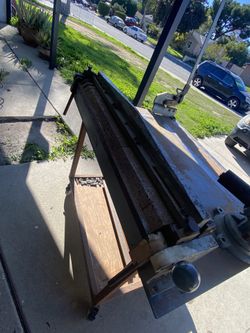 36” Break Whit Table An Small Cutter And Bracer