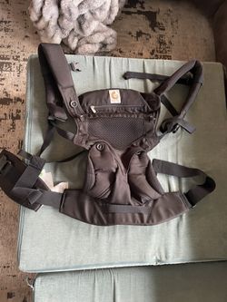 Ergobaby Omni 360