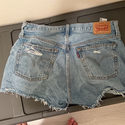 Levi’s Shorts Size W30 (7W) Used Once 