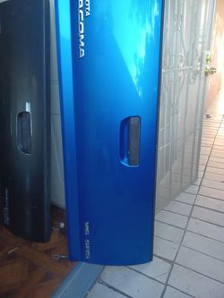 Toyota Tacoma Tail Gate