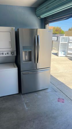 Frigidaire Gallery Stainless Steel French Door Refrigerator 