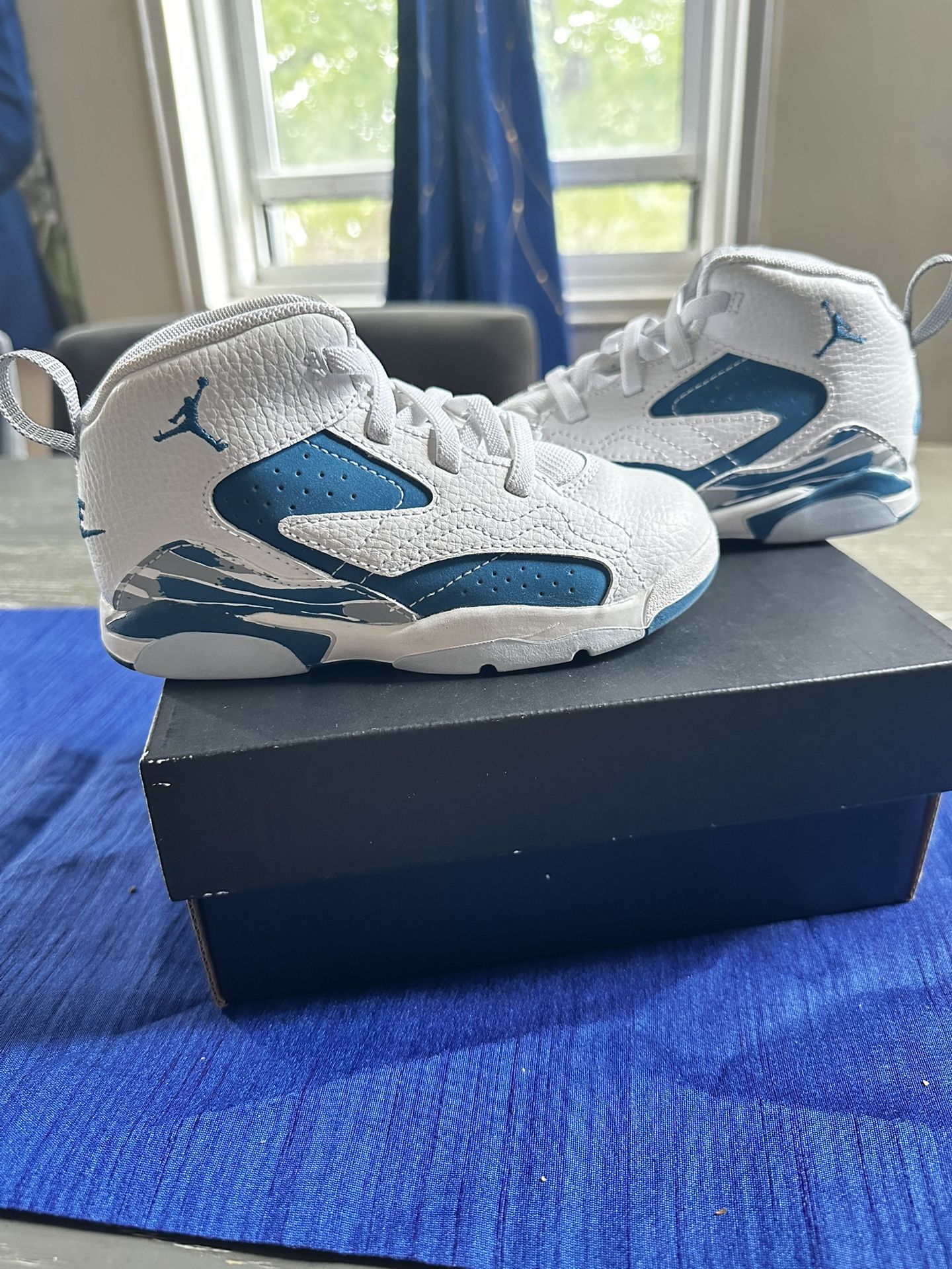 Air Jordan MVP- 9c