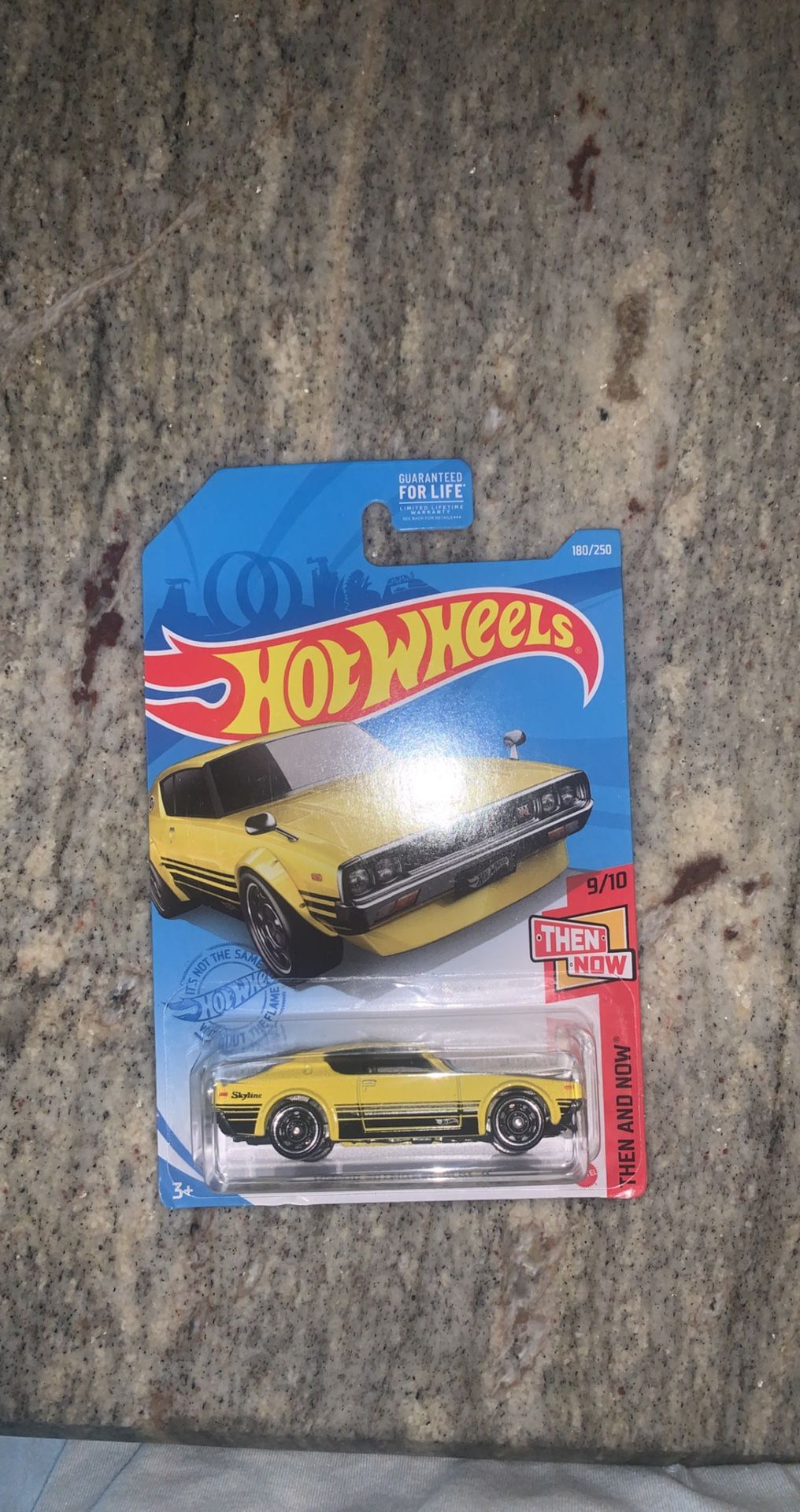 Hot Wheels Then and Now Series Nissan Skyline 2000 GT-R 1:64 π₯