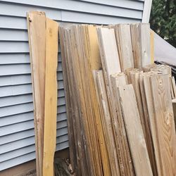 1x6 6' And 5' #2 Cedar Fence Boads 1x6x6
