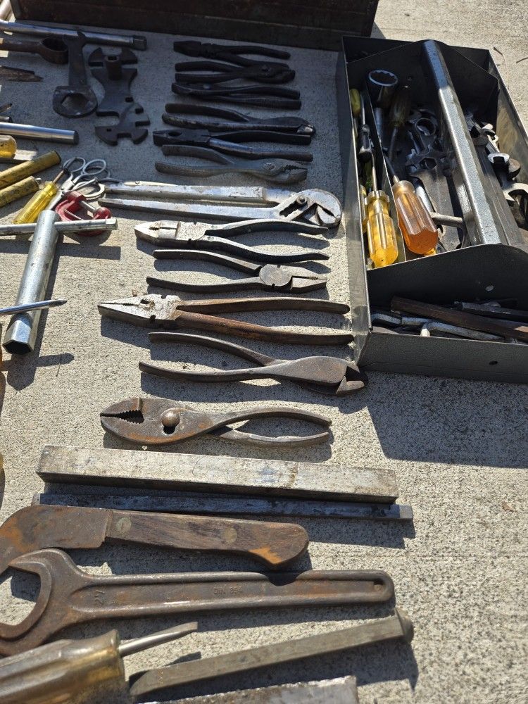 Craftsman Toolbox And Tools