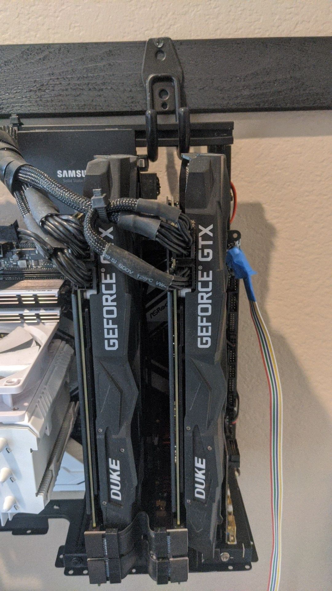 Msi Nvidia geforce GTX 1070 ti Duke GPUs