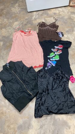 Size large lot juniors clothes $8