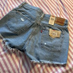Levi Shorts 